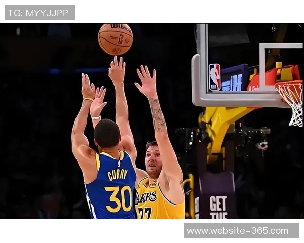 卢卡在湖人遭遇罚球争议引发热议裁判是否更偏袒他